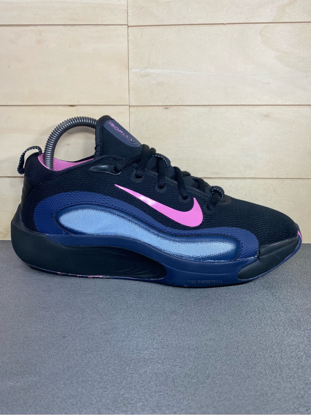 Nike IsoFly Black Navy Pink Kid's Girl's Youth Size 4.5Y Shoes FN4884-003